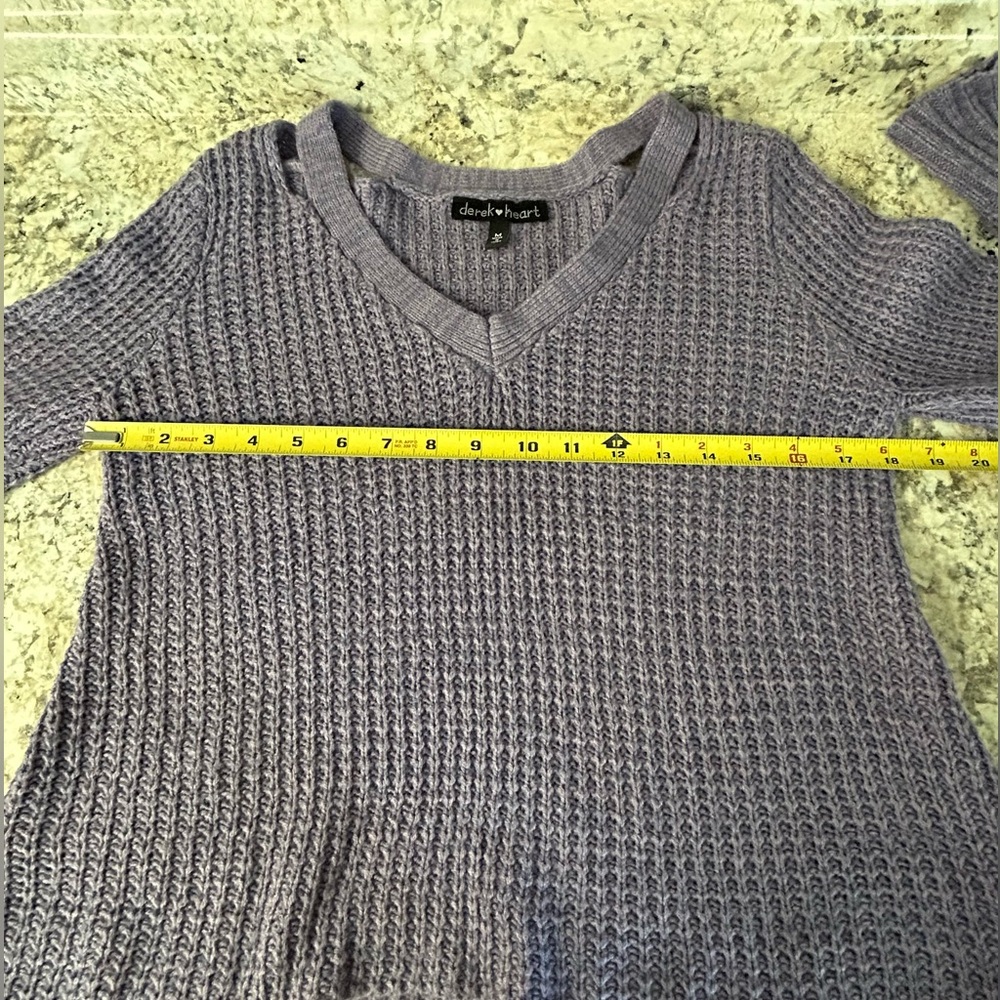 Derek Heart Lavender Purple Knit Pullover Sweater Top with Cut Outs Soft Size M - Picture 8 of 10